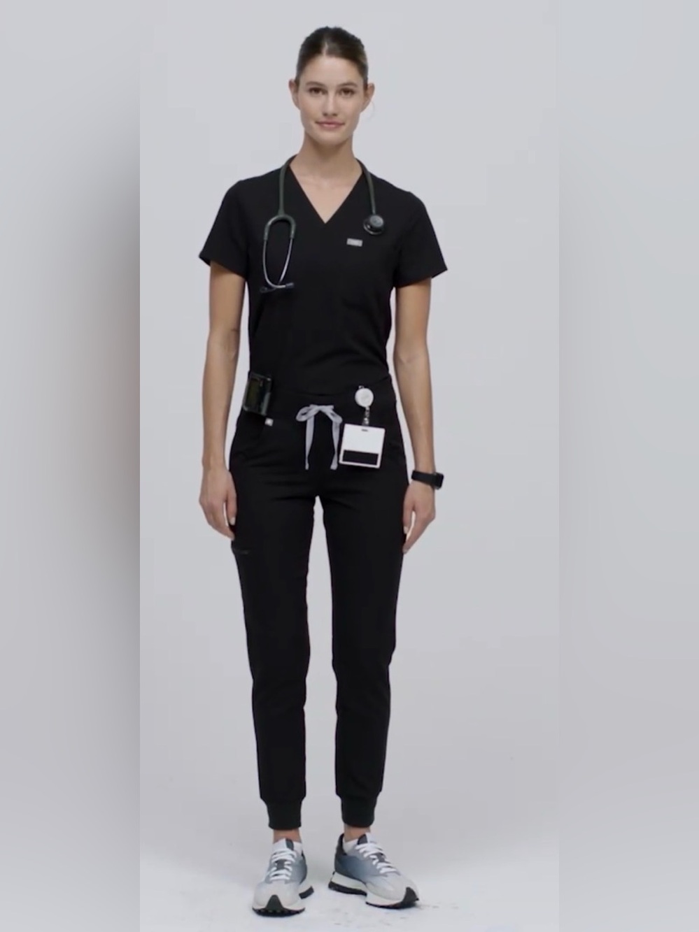 FIGS Black Scrub Set – Catarina One-Pocket Top + Zamora Joggers – Size Small